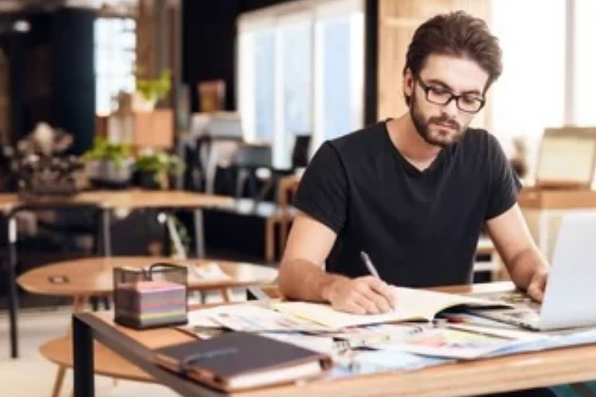 The Right Way to Build a Freelancing Career in Pakistan