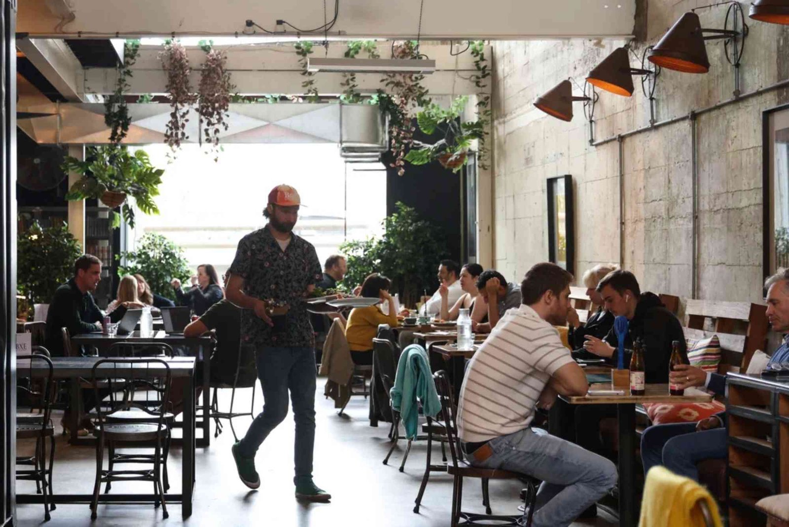 Malaysia KLCC Area: Shops and Cafés to Combine