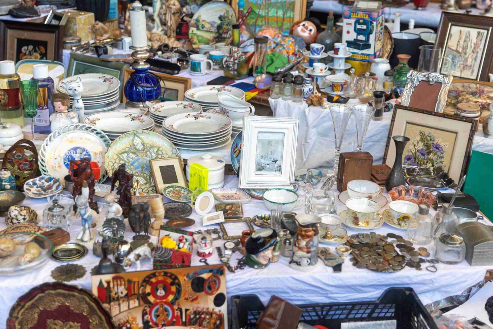 Where to Find Vintage Without Overpaying